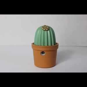 Portable essential oil diffuser